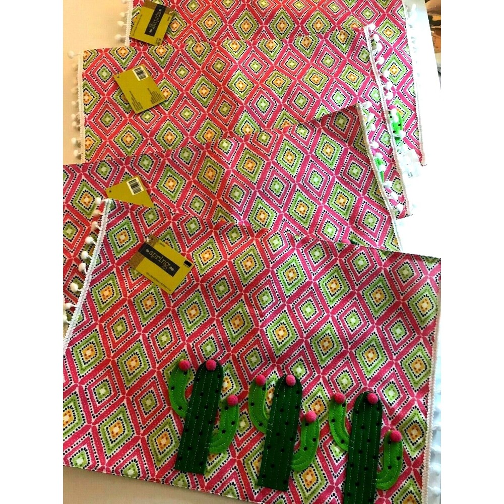 Placemats Cactus 4 Pink Green Applique Diamonds Pom Poms Lot Bright Colors NEW